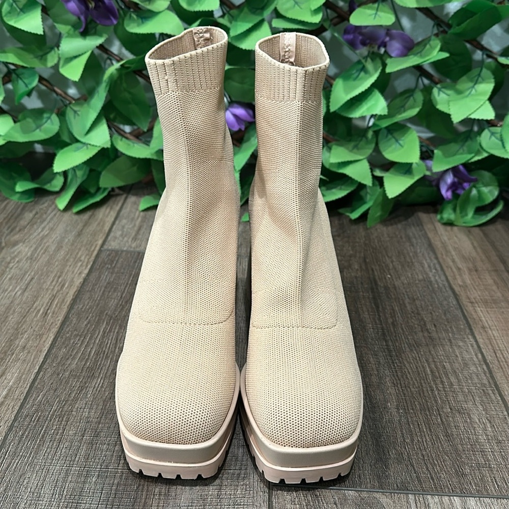 NWOT Lemonade Nude/Beige Chunky Platform Boots